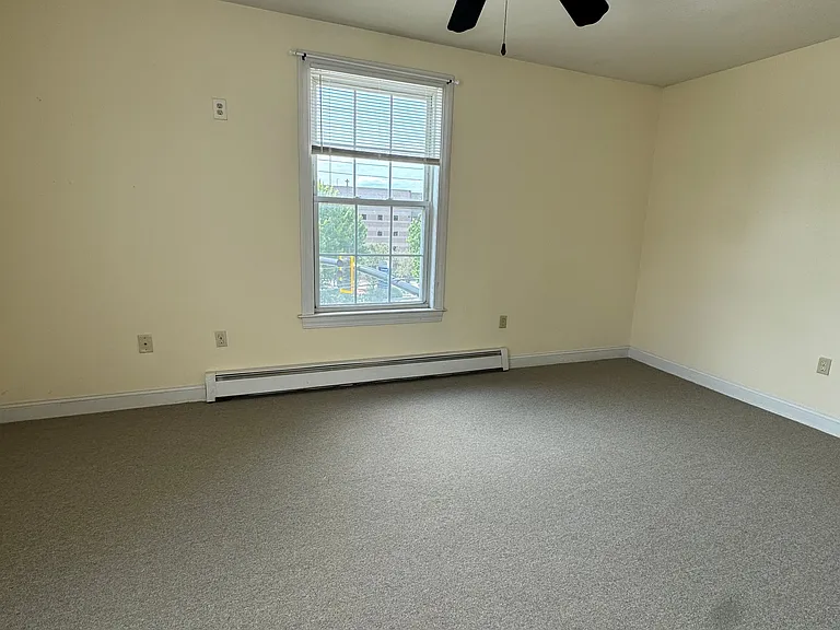 356 E Merrimack St #5 — Photo 9