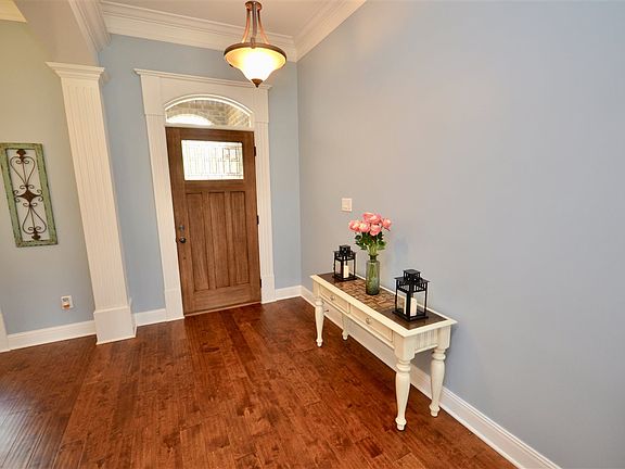 3rd image of 403 Dominion Dr SE
