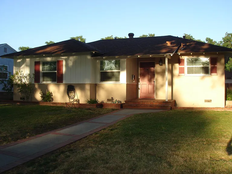 598 N Quince Ave — Photo 15