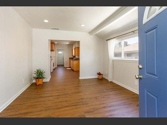 3rd image of 0 10th Ave