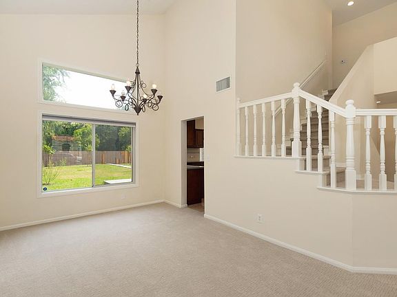 4th image of 4426 Matilija Ave