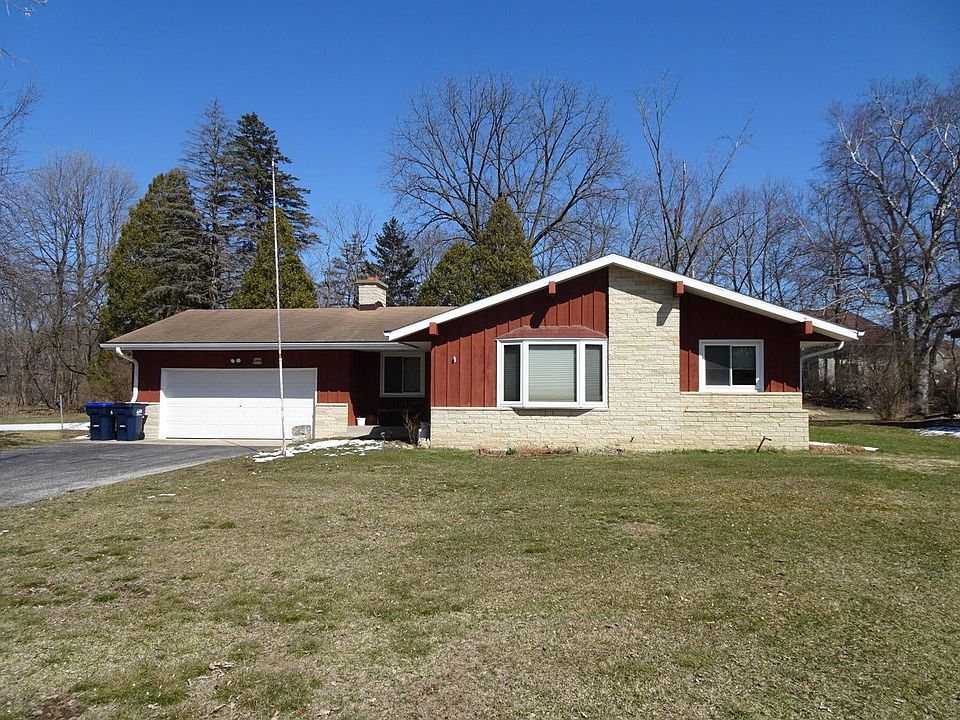 1st image of W237N6606 Orchard Dr