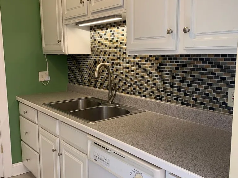 330 Pin Oak Dr — Photo 3