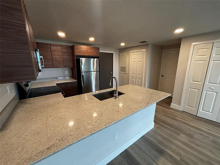 4424 S Texas Ave #304 — Photo 10