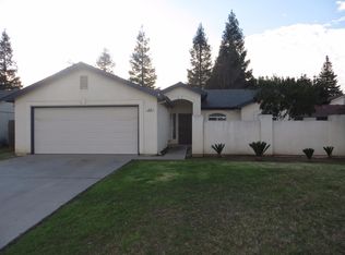 434 Armstrong Ave, Clovis, CA 93611