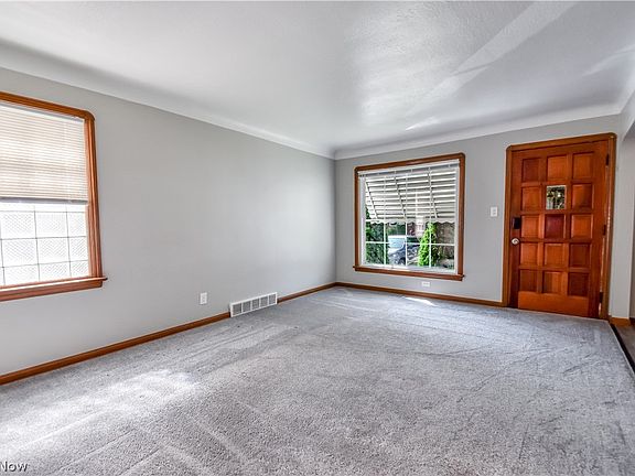 3rd image of 908 Wexford Ave