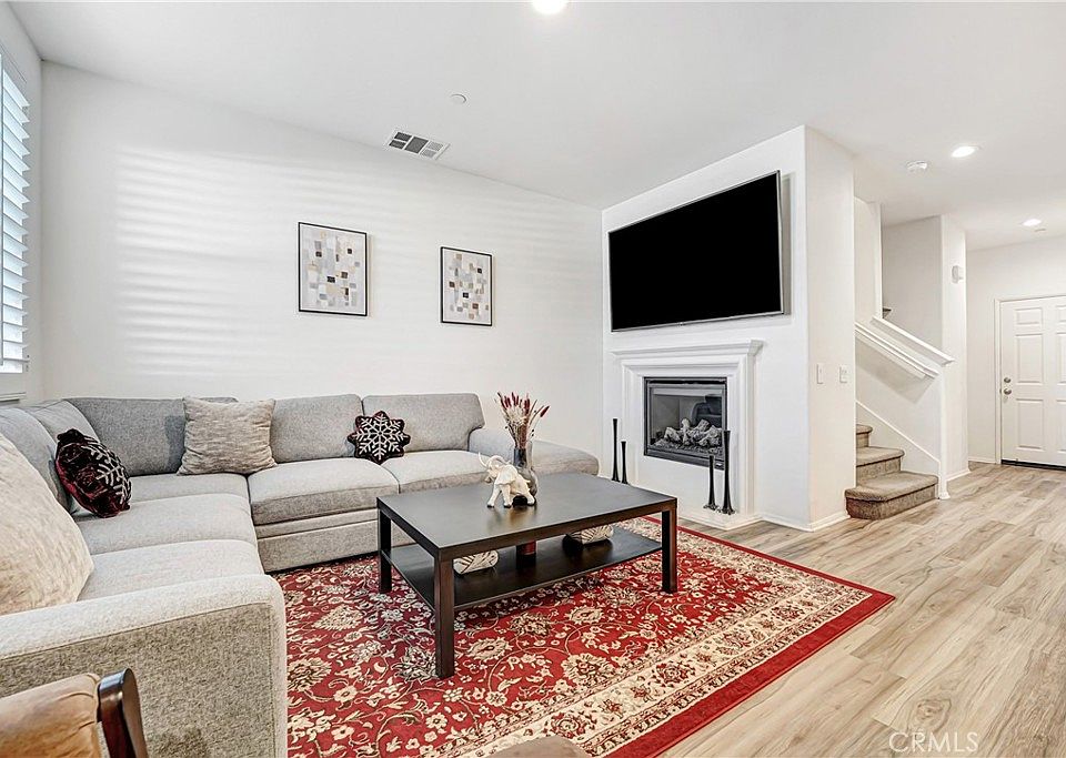 1st image of 2234 Winifred St Unit 2