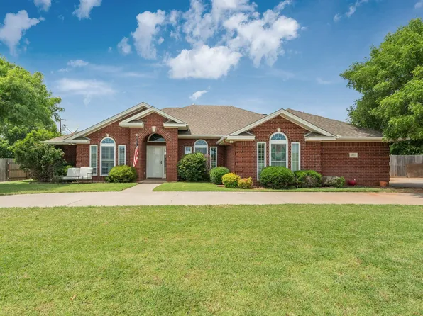 103 Meadow Ln, Electra, TX 76360
