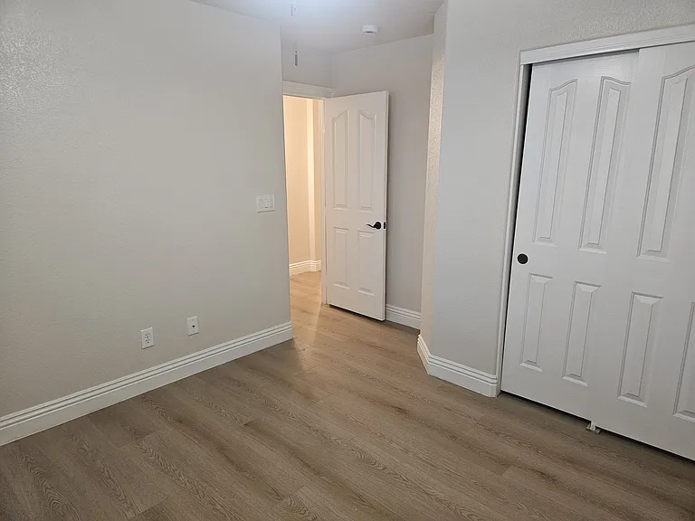 8338 Browns Mountain Ct — Photo 9