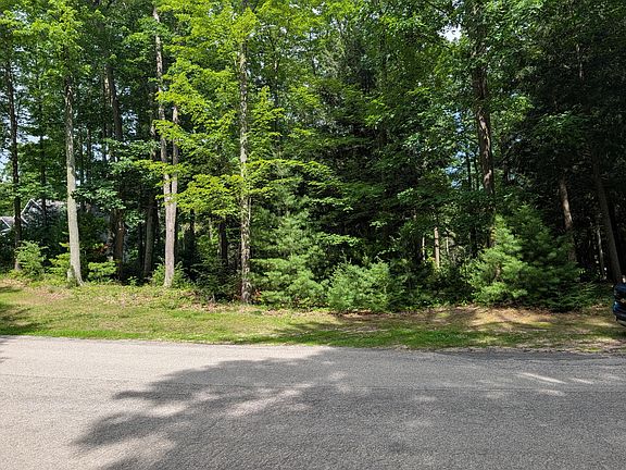 3rd image of N Glen Wood Dr #19