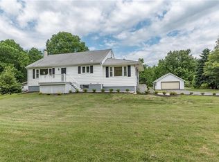 129 Fresh Ponds Rd, Monroe Township, NJ 08831