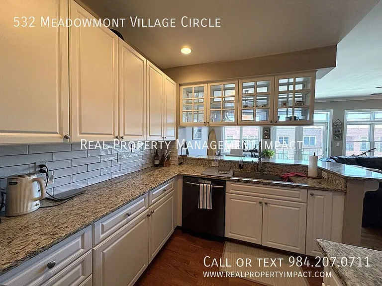 532 Meadowmont Village Cir — Photo 29