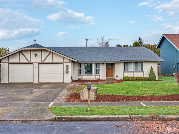 126 Villa Road, Kelso, WA 98626