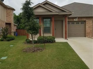 305 Orbit Dr, Lavon, TX 75166