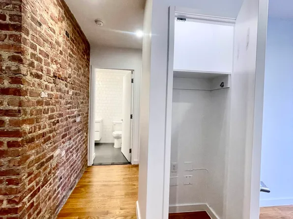 3971 Gouverneur Avenue 6K image 3 of 14