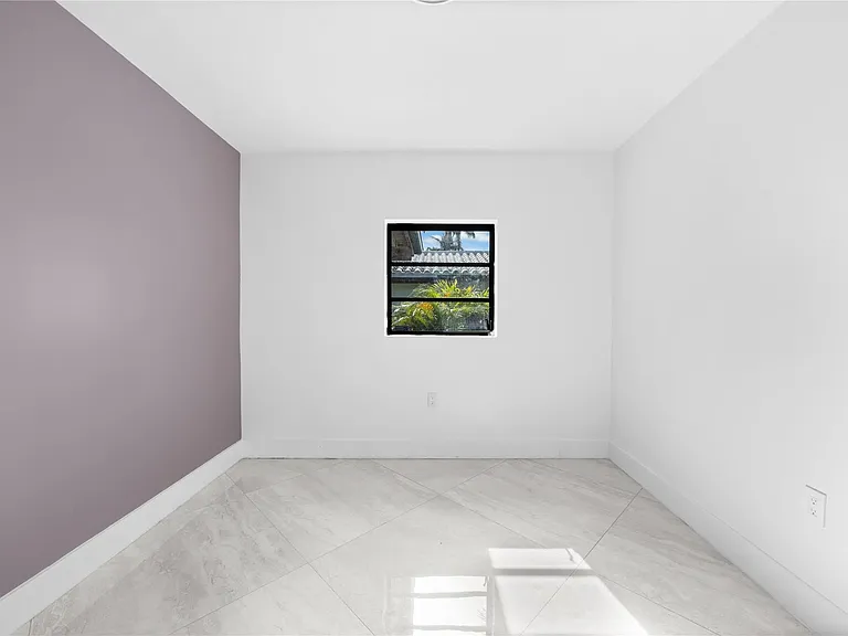 1100 Buchanan St — Photo 34