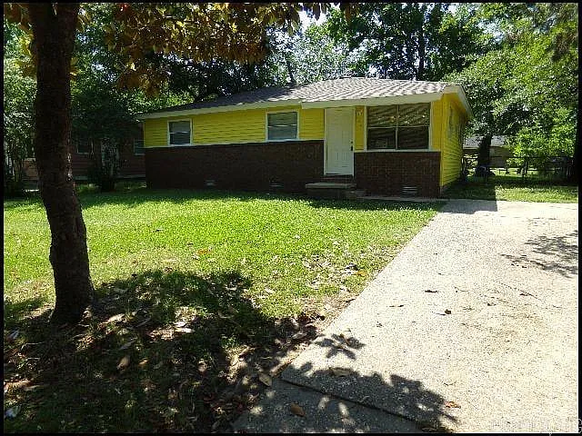 908 Greenlea Dr — Photo 6