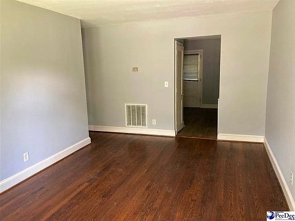 2nd image of 1509 Woods Rd #B