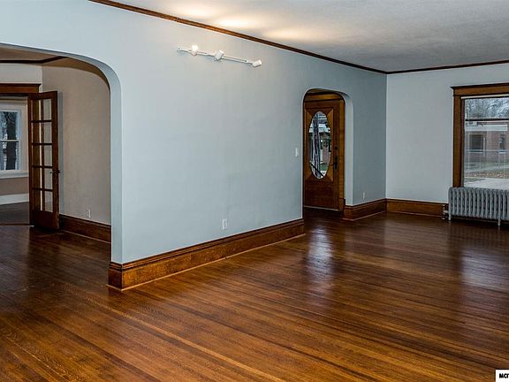 5th image of 725 N Washington Ave