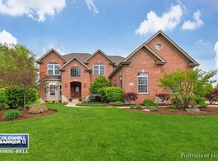 5290 Goldenrod Dr, Oswego, IL 60543