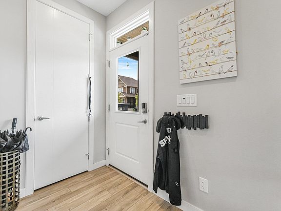 4th image of 2027 201st St NW