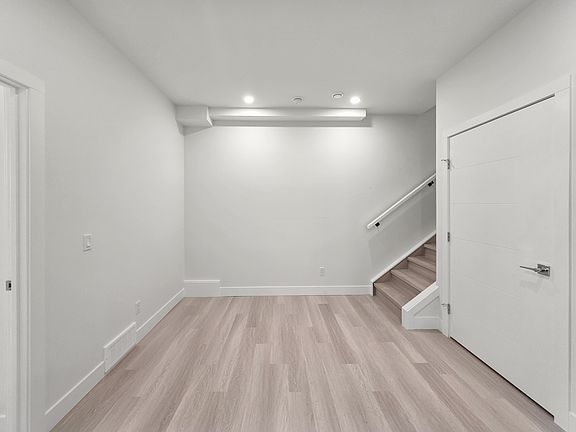 3rd image of 7412 34th Ave NW