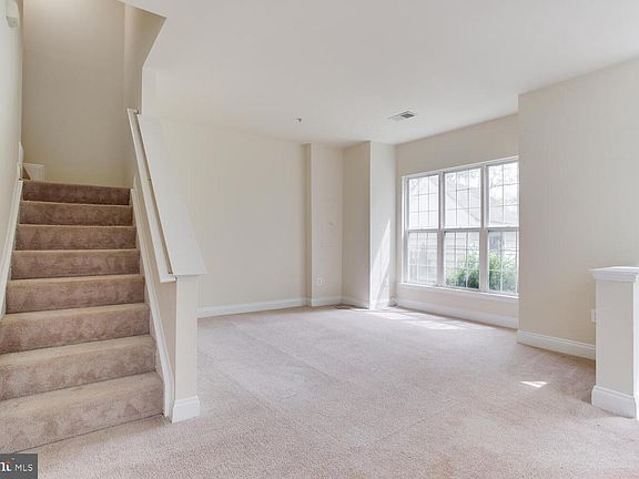 5th image of 800 Estuary Dr