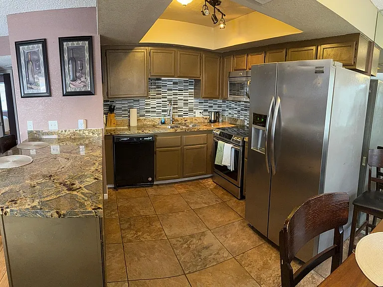 1108 N Cimarron Rd #202 — Photo 3