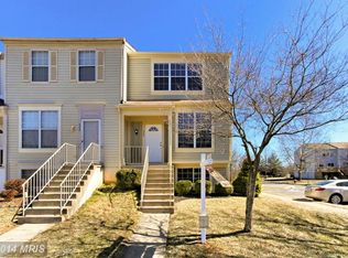 302 Stallion Sq NE, Leesburg, VA 20176