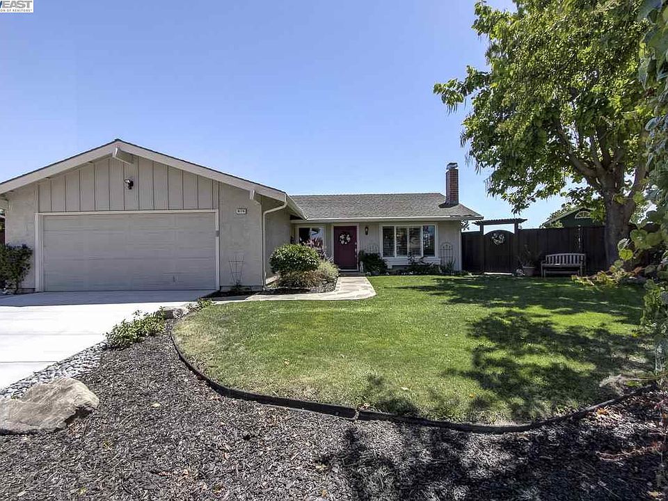 1st image of 8174 Meadowlark Ct