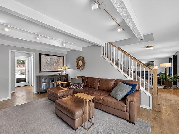 3rd image of 29 Blue Ridge Court