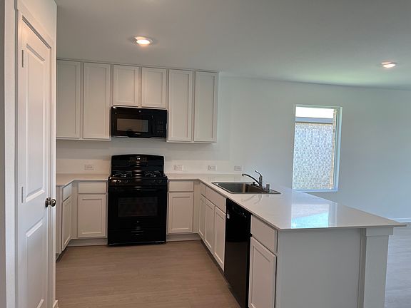 3rd image of 1529 Lanner Meadows Ln