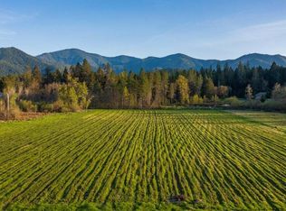 4784 Fish Hatchery Rd, Grants Pass, OR 97527