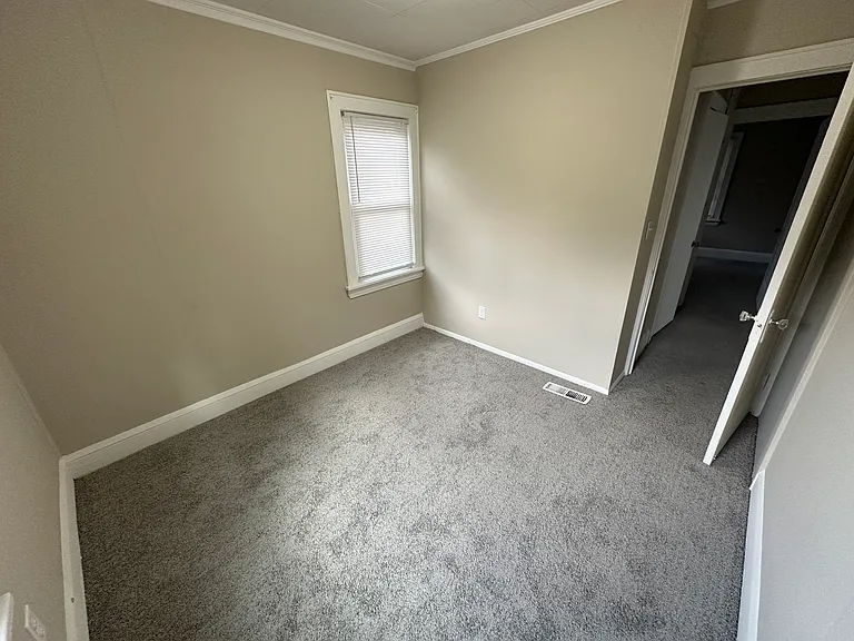 2886 Norwood St — Photo 13