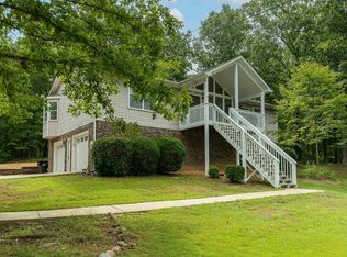 3861 Black Hawk Dr, Bessemer, AL 35022