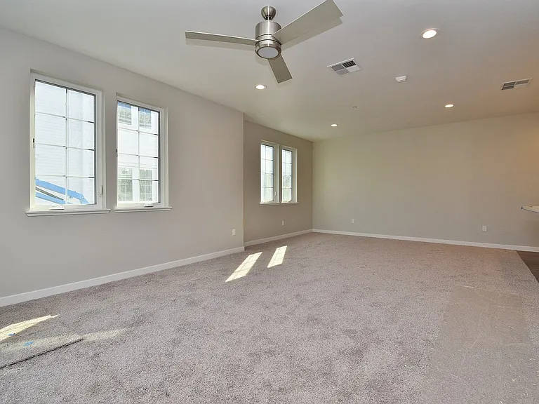 3881 Bonde Way — Photo 5