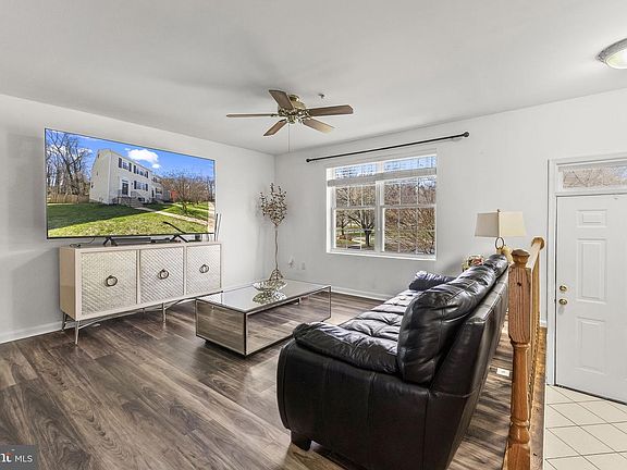 4th image of 1513 Chester Town Cir