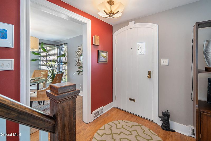 5th image of 143 Rosemont Street