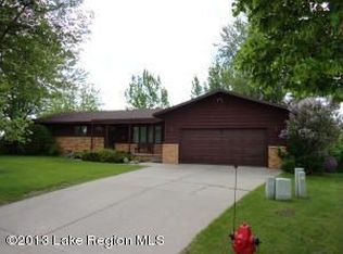 108 Oriole Dr, Fergus Falls, MN 56537