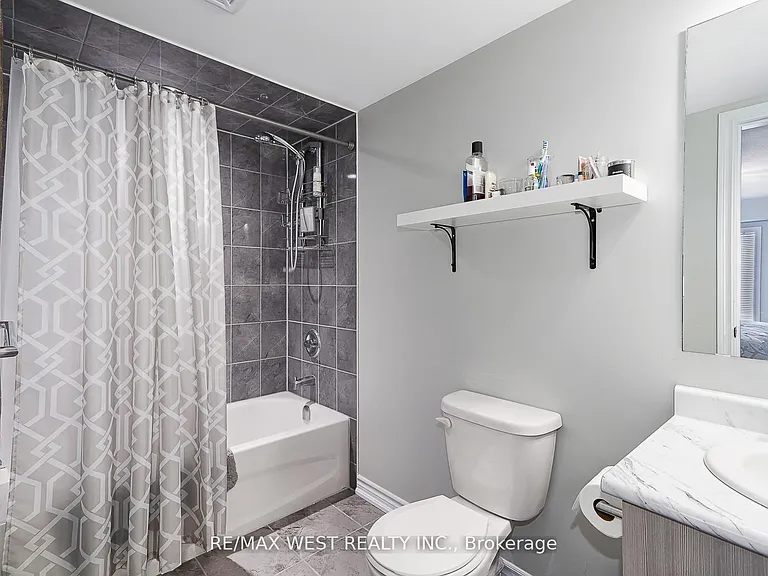 5 Anchorage Cres #107 — Photo 23