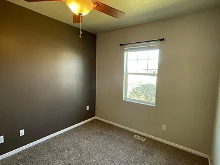 3019 S Ashburton Ln — Photo 4