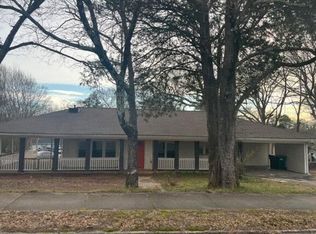 202 Lovvorn Rd, Carrollton, GA 30117