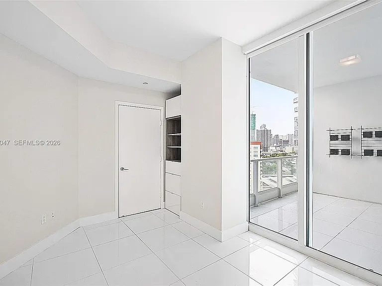 2020 N Bayshore Dr #1602 — Photo 11
