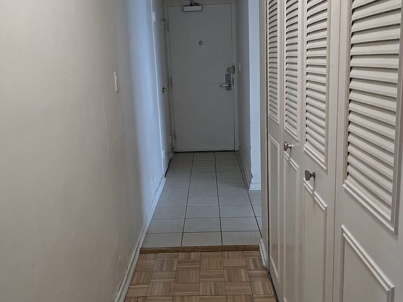 4th image of 3430 N Lake Shore Dr APT 19P