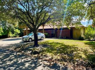 3096 Collin Dr APT B, West Palm Beach, FL 33406