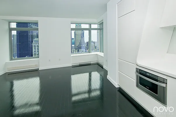 Rented by NOVO | media 28