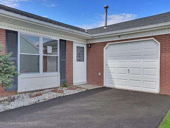 4th image of 27 Jaffreyton Close #1000