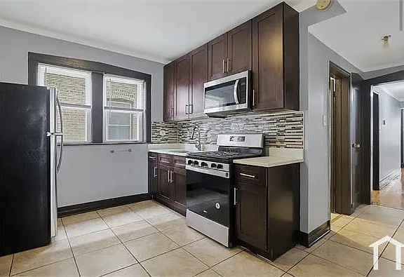 8243 S Sangamon St #1 — Photo 8
