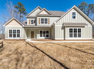 22 Maddox Rd, Hamilton, GA 31811