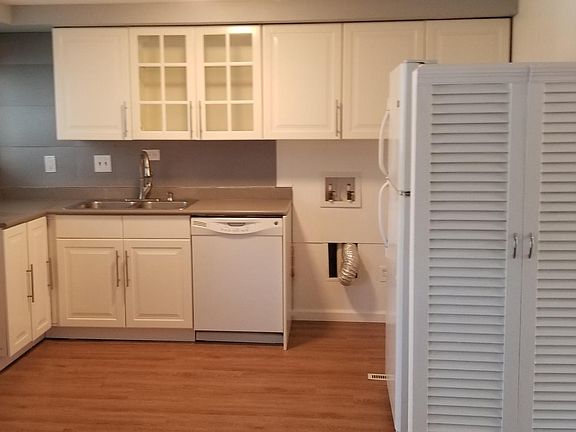2nd image of 1573 Hillwood Dr